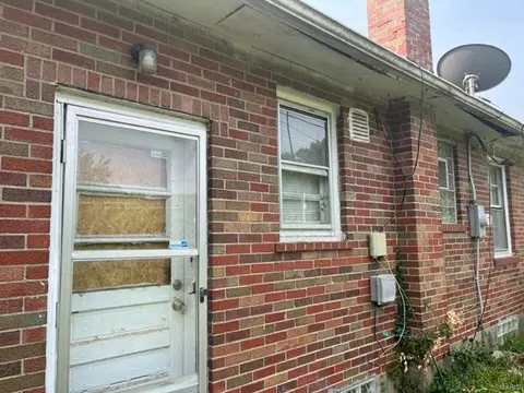 4619 Edgewood Blvd, Normandy, MO 63121 photo 4