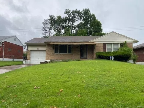 9425 Duenke Dr, Saint Louis, MO 63137