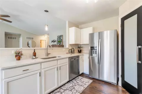 426 Wynchat Dr, O'fallon, MO 63366 photo 9