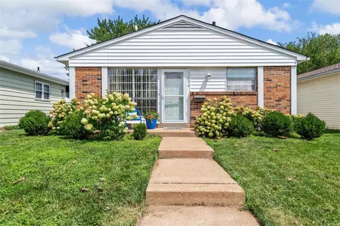 2604 Hereford St, Saint Louis, MO 63139