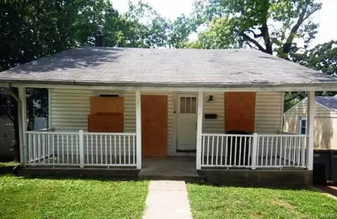 829 Marvin Ave, Ferguson, MO 63135