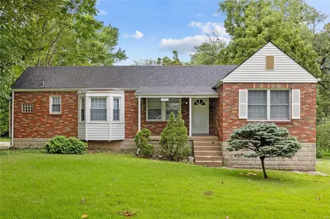 1451 N Elizabeth Ave, Saint Louis, MO 63135