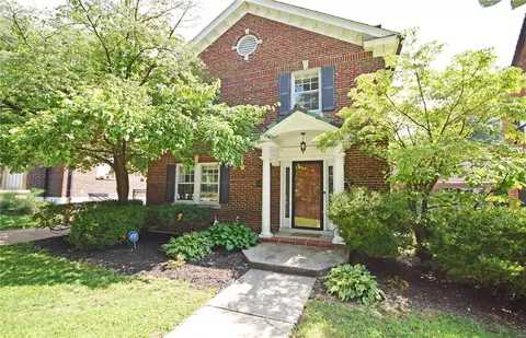 7560 Stanford Ave, Saint Louis, MO 63130