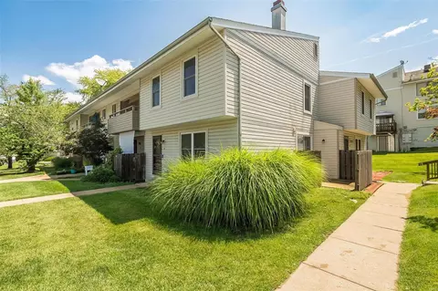 14 Jakes Ct #G, O'fallon, MO 63366