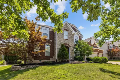 112 Elderberry Ln, Grover, MO 63040 photo 2