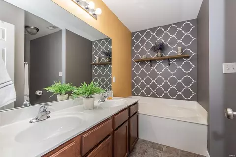 1345 Commons Cir, Cottleville, MO 63304 photo 10