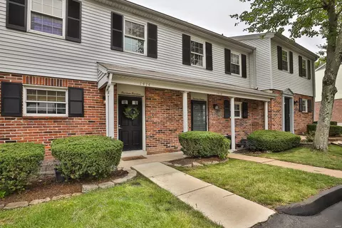 1414 Durango Ln, Fenton, MO 63026