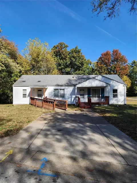 8001 Busiek Ave, Saint Louis, MO 63134