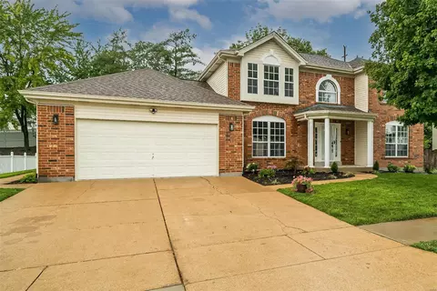 7331 Summer Manor Dr, Saint Louis, MO 63129