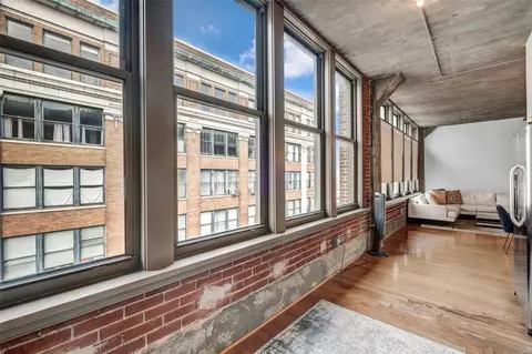 1635 Washington Ave #806, Saint Louis, MO 63103