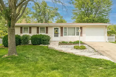 312 Oakridge Ln, Lake Saint Louis, MO 63367
