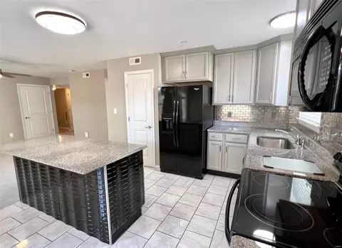 411 Bramblett, O'fallon, MO 63366 photo 9