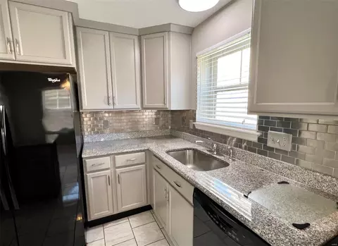 411 Bramblett, O'fallon, MO 63366 photo 10