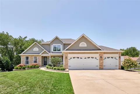 3518 Post Valley Dr, O'fallon, MO 63368