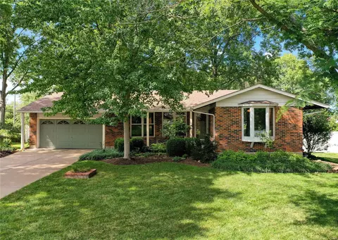 1363 Virginia Dr, Ellisville, MO 63011