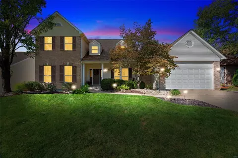 1521 Heritage Manor Ct, St Peters, MO 63303