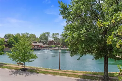 1409 Hemingway Ln #G, Weldon Spring, MO 63304 photo 5