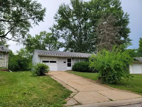10173 Jett Dr, Dellwood, MO 63136