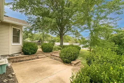476 Manorcrest Ln, Ballwin, MO 63011 photo 48