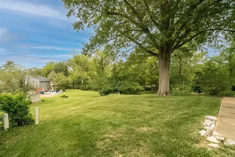 476 Manorcrest Ln, Ballwin, MO 63011 photo 53
