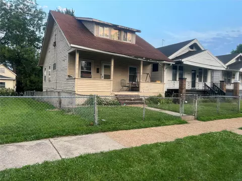4762 Plover Ave, Saint Louis, MO 63120