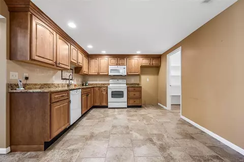 810 Posthorn Dr, Manchester, MO 63021 photo 45