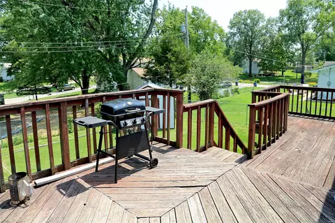 896 Oklahoma Ave, Ballwin, MO 63021 photo 22