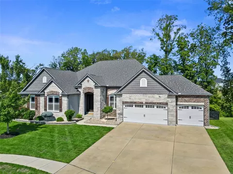 47 Briscoe Glen Ct, Lake Saint Louis, MO 63367