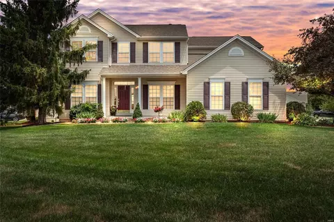 8103 Glen Arbor Dr, Lake Saint Louis, MO 63367