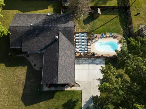 3348 W Adams St, Saint Charles, MO 63301