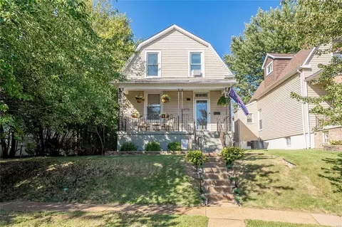 4770 Dahlia Ave, Saint Louis, MO 63116
