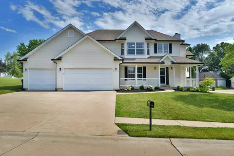 545 Spring Meadow Dr, Wentzville, MO 63385