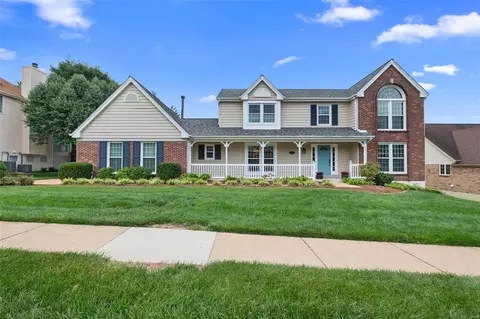 12822 Canterbury Farms Dr, Saint Louis, MO 63128