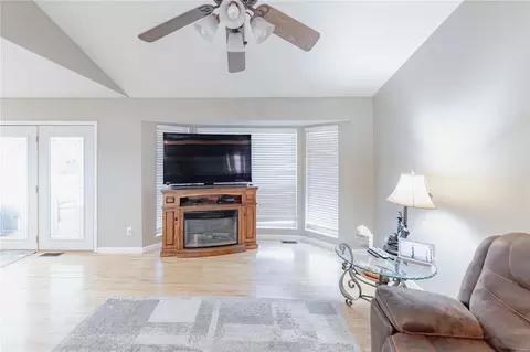 823 Tamerton Pl, O'fallon, MO 63376 photo 8