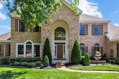 316 Pine Bend Dr, Wildwood, MO 63005