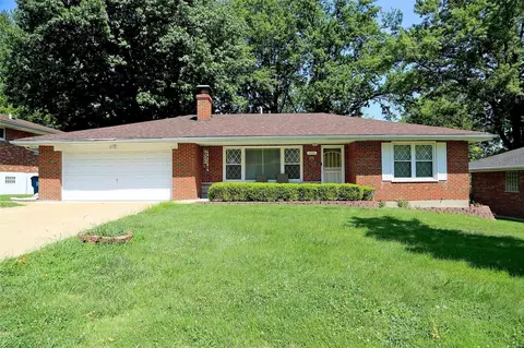 9131 Shadydale Dr, Jennings, MO 63136