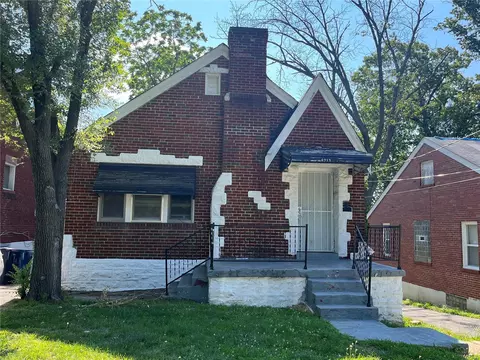 6213 Creston Ave, Saint Louis, MO 63121