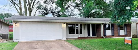 8412 Bridle Spur Dr, Hazelwood, MO 63042