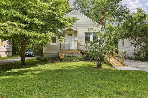 442 Suburban Ave, Saint Louis, MO 63135