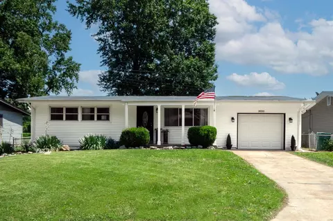 10212 Doane Dr, Dellwood, MO 63136