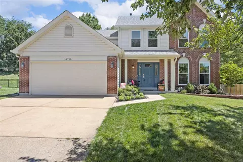 16710 Kingstowne Estates Dr, Wildwood, MO 63011