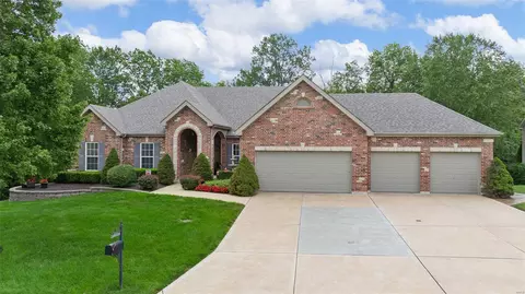 938 Haven Wood Dr, O'fallon, MO 63368