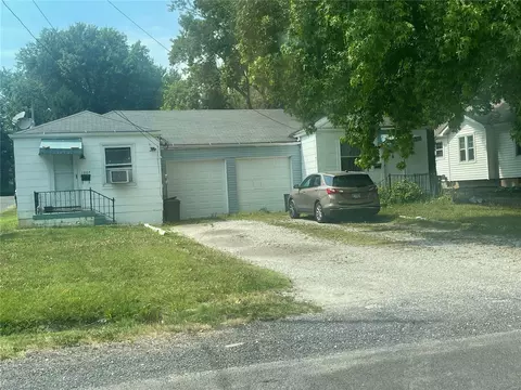 1807 E A St, Belleville, IL 62221 photo 1