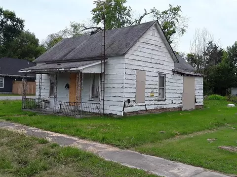 302 W Adelaide, Christopher, IL 62822 photo 1