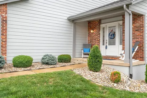 1310 Turtle Cv, Ballwin, MO 63011 photo 2
