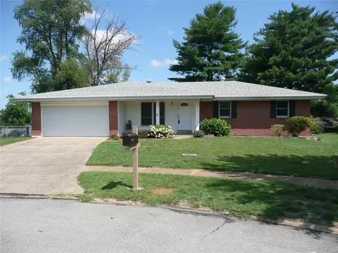 10751 Lavier Ct, Saint Louis, MO 63123