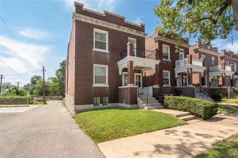 3555 Giles Ave, Saint Louis, MO 63116
