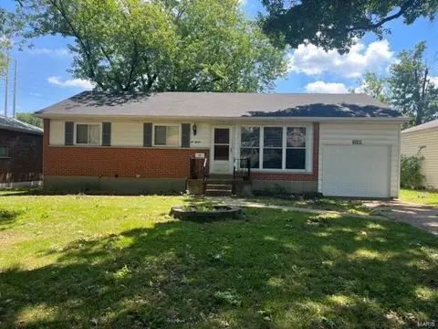 612 Santen Dr, Saint Louis, MO 63123