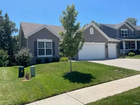110 Keystone Ridge Dr, O'fallon, MO 63366 photo 2
