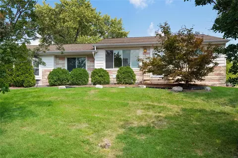 2614 Bennett Ct, Saint Louis, MO 63139